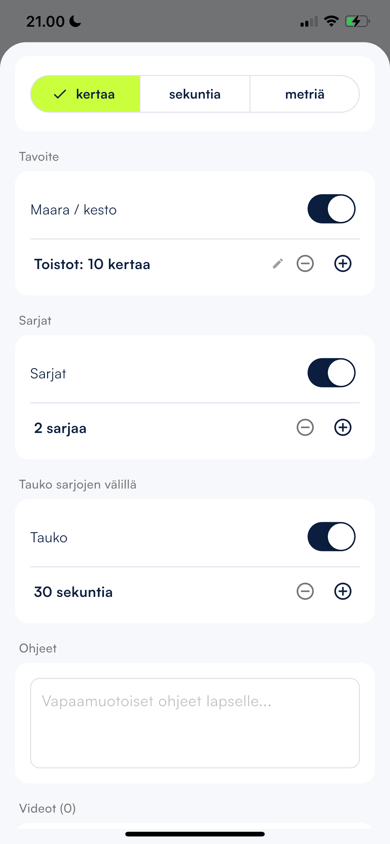 Luo omat liikkeet.